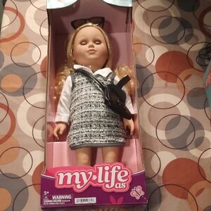 My Life As Ava Posable 18in Doll, Medium Blonde Hair Hazel Eyes, New in Box!!